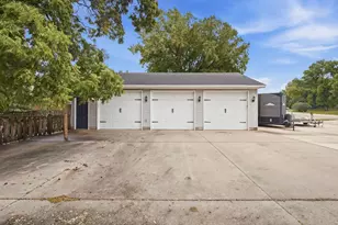 5134 E Eagle Lake Rd, Willmar, MN 56201 - Photo 4