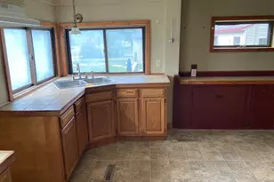 31 Ripley St E, Litchfield, MN 55355 - Photo 8
