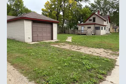 31 Ripley Street E, Litchfield, MN 55355 - Photo 4