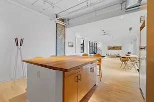 290 Market St, Minneapolis, MN 55405 - Photo 8