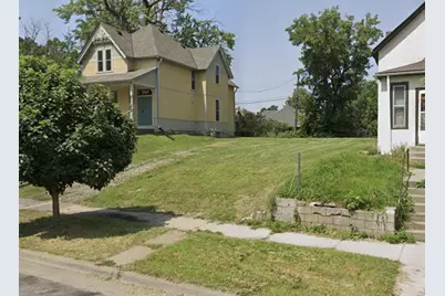 771 4th Street E, Saint Paul, MN 55106 - Photo 1