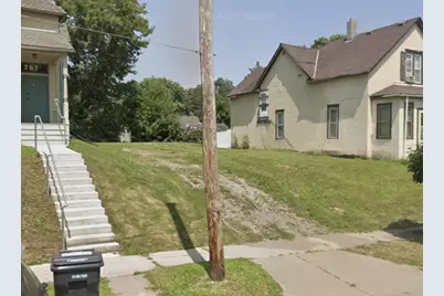 771 4th Street E, Saint Paul, MN 55106 - Photo 2