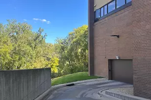 8121 34th Ave S, Bloomington, MN 55425 - Photo 36