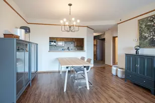 8121 34th Ave S, Bloomington, MN 55425 - Photo 10