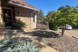 2185 Ferris Ln, Roseville, MN 55113 - Photo 2