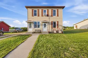 316 SW 3 Ave SW, New London, MN 56273 - Photo 2