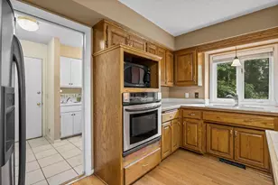 15588 Canyon Ridge, Eden Prairie, MN 55347 - Photo 10