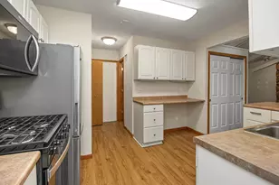 1381 Easter Ln, Eagan, MN 55123 - Photo 8