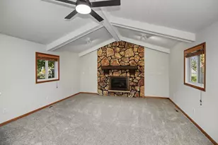 1381 Easter Ln, Eagan, MN 55123 - Photo 14