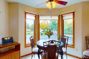 1009 River Terrace Dr, Bloomington, MN 55431 - Photo 28