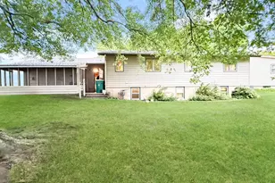 411 Chavis Dr, Hendricks, MN 56136 - Photo 2