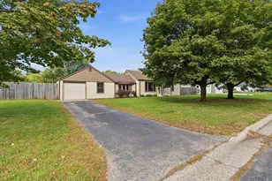 10112 Stevens Ave S, Bloomington, MN 55420 - Photo 26