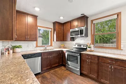 10112 Stevens Avenue S, Bloomington, MN 55420 - Photo 4