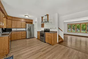 181 E 7th St, Zumbrota, MN 55992 - Photo 10