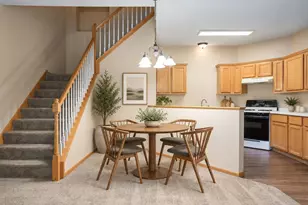 450 Hickory Ln, Oakdale, MN 55128 - Photo 8