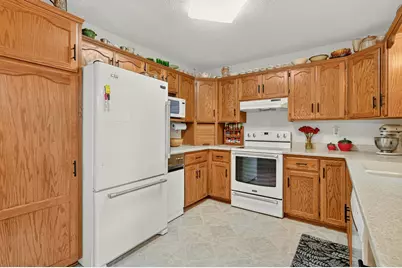422 Chalet Drive NW, Rochester, MN 55901 - Photo 20