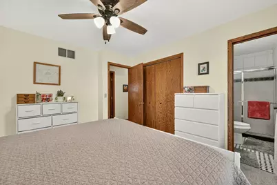 422 Chalet Drive NW, Rochester, MN 55901 - Photo 34