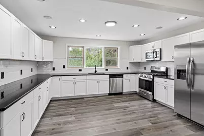7225 Major Avenue N, Brooklyn Center, MN 55429 - Photo 10