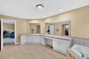 2042 Baihly Estates Ln SW, Rochester, MN 55902 - Photo 42