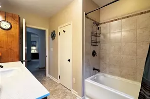 707 7th St N, Virginia, MN 55792 - Photo 12