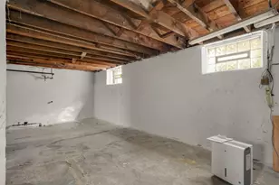 207 W 34th St, Minneapolis, MN 55408 - Photo 36