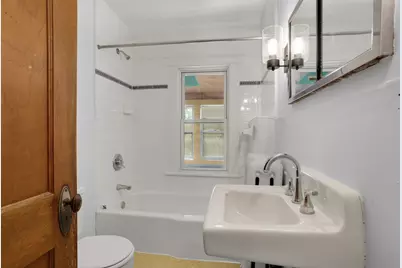 207 W 34th Street, Minneapolis, MN 55408 - Photo 30