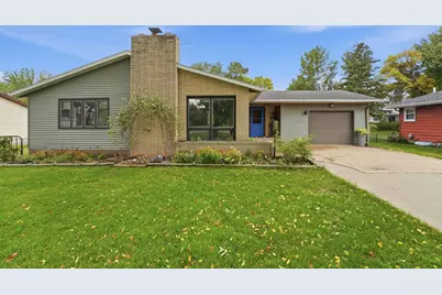 804 Cardinal Lane SW, Alexandria, MN 56308 - Photo 2