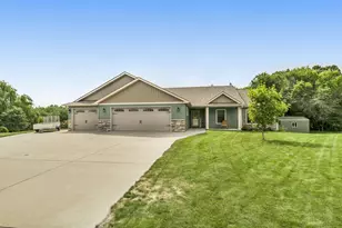 1244 Washington Ct, Sartell, MN 56377 - Photo 2