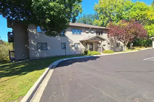 6601 Buckley Cir, Inver Grove Heights, MN 55076 - Photo 2