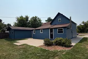 318 Grove Street N, Mora, MN 55051 - Photo 2