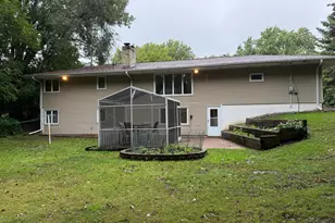 6447 Westchester Cir, Golden Valley, MN 55427 - Photo 4