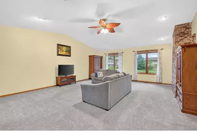 28 Sterling Street N, Maplewood, MN 55119 - Photo 14