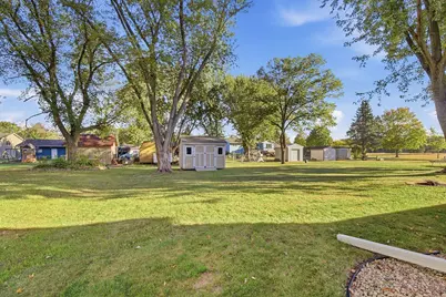 1004 W Prairie Street, Belle Plaine, MN 56011 - Photo 18