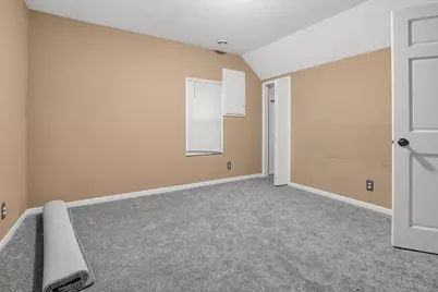 872 Lawson Avenue E, Saint Paul, MN 55106 - Photo 8