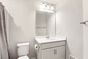 2235 Gateway Curv, North Saint Paul, MN 55109 - Photo 24