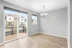 2235 Gateway Curv, North Saint Paul, MN 55109 - Photo 8