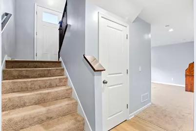 2235 Gateway Curve, North Saint Paul, MN 55109 - Photo 26