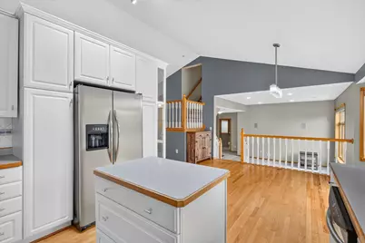 6585 Promontory Drive, Eden Prairie, MN 55346 - Photo 12
