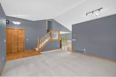 6585 Promontory Drive, Eden Prairie, MN 55346 - Photo 18