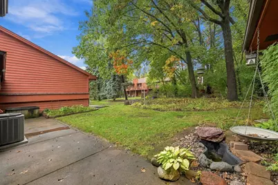 10711 53rd Avenue N, Plymouth, MN 55442 - Photo 18