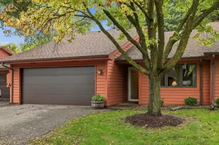 10711 53rd Ave N, Plymouth, MN 55442 - Photo 2
