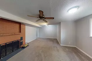 13510 Knollway Dr N, Minnetonka, MN 55305 - Photo 18