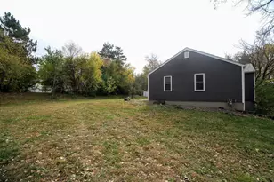 13510 Knollway Dr N, Minnetonka, MN 55305 - Photo 28
