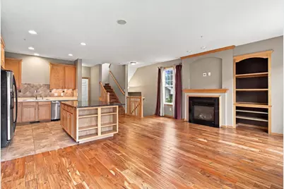 2401 121st Circle NE #L, Blaine, MN 55449 - Photo 4