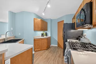 4913 Grenwich Ave N, Oakdale, MN 55128 - Photo 30