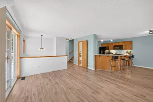 4913 Grenwich Ave N, Oakdale, MN 55128 - Photo 6