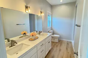 1807 Raymond Dr, North Mankato, MN 56003 - Photo 16