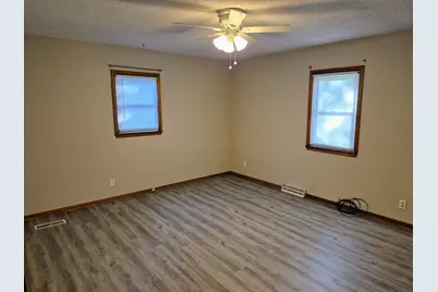 2936 Queen Avenue, Slayton, MN 56172 - Photo 8