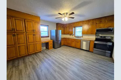 2936 Queen Avenue, Slayton, MN 56172 - Photo 6