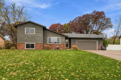 1283 108th Avenue NW, Coon Rapids, MN 55433 - Photo 2